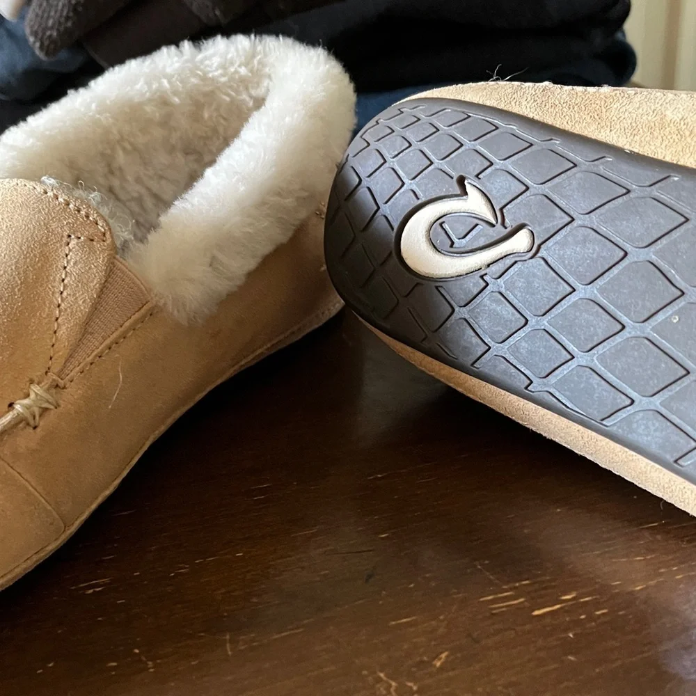 OluKai Women's Tan Suede Moccasins with Cream Fleece Lining - Picture 4 of 6